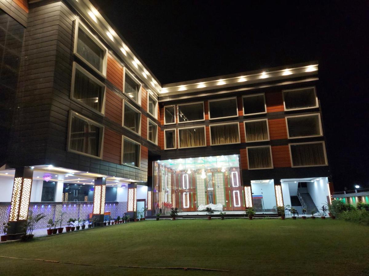 Hotel Ss Grand Lucknow Exterior photo